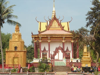 CHÙA PHẬT GIÁO NAM TÔNG TRONG ĐỜI SỐNG NGƯỜI KHMER AN GIANG