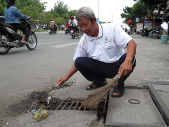Chắp cánh cho con vào đời