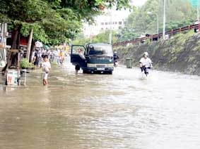 Nước đã đến chân