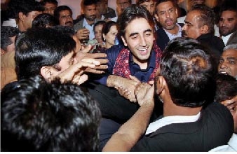 Con trai cố Thủ tướng Benazir Bhutto tham gia vũ đài chính trị Pakistan