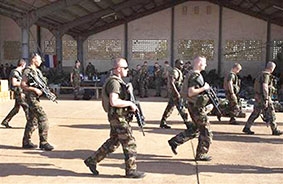 Paris đang nhận được sự hỗ trợ từ nhiều phía