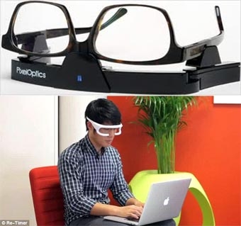 Khi mắt kính kết hợp với công nghệ điện tử