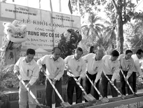 Khởi công xây dựng
Trường Trung học cơ sở Long Hòa