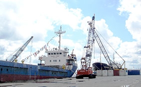 Mục tiêu xuất khẩu năm 2013 hơn 126 tỉ USD