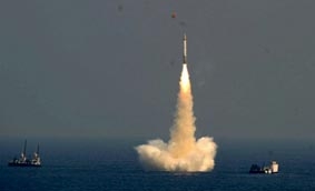 Ấn Độ phóng thử thành công tên lửa dưới biển