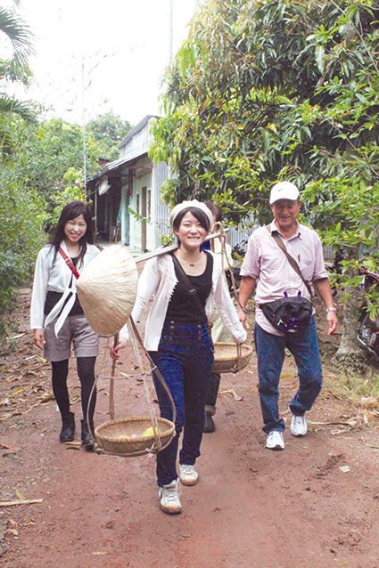 Du xuân miệt vườn