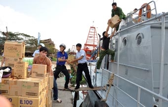 Đưa hàng Việt ra đảo Phú Quốc phục vụ Tết