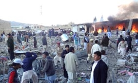 Một khu chợ bị đánh bom, hơn 80 người thiệt mạng