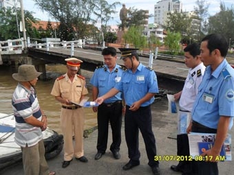 PHỐI HỢP GIỮ GÌN AN TOÀN, THÔNG SUỐT TRÊN TUYẾN ĐƯỜNG THỦY NỘI ĐỊA