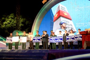 Giao lưu nghệ thuật “Hướng về Biên giới - Biển đảo quê hương” tại Kiên Giang