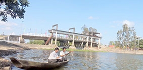 Tất  bật chống hạn, xâm nhập mặn