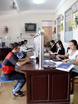 Nâng cao tinh thần phục vụ người dân