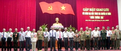Các chiến sĩ cách mạng bị địch bắt tù đày

mãi là tấm gương sáng cho thế hệ trẻ noi theo
