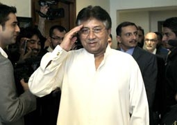 Musharraf đã trở về Pakistan