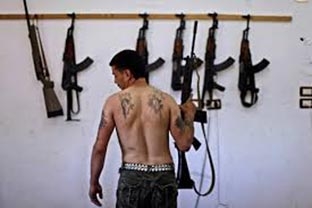 Tấp nập các chuyến hàng vũ khí cho phe nổi dậy tại Syrie