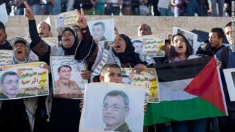 Israel không kích Dải Gaza