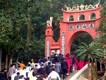 HỘI TỤ VÀ TỎA SÁNG TINH THẦN 
ĐẠI ĐOÀN KẾT TOÀN DÂN, TÔN VINH VĂN HÓA DÂN TỘC