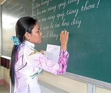 Nâng cao chất lượng dạy và học qua phong trào

“Giữ vở sạch -Viết chữ đẹp”