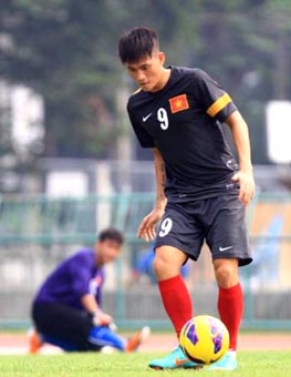 “Tăng nhiệt” trên sân Vinh