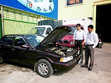 Giảm phí trước bạ, thị trường ô tô cũ “ấm”  dần lên