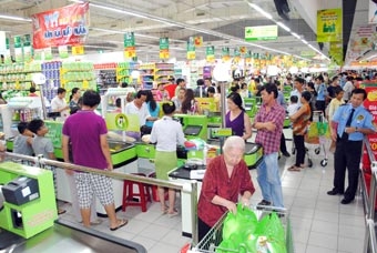 Chính sách kinh tế vĩ mô 
hướng tới tăng trưởng bền vững