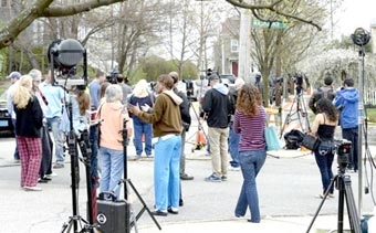 Nước Mỹ trước những câu hỏi 
cho nghi can đánh bom ở Boston