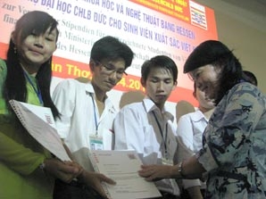 19 sinh viên xuất sắc ở ĐBSCL
nhận học bổng Hessen