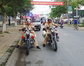 Tổ chức lễ ra quân đảm bảo trật tự an toàn giao thông năm 2013