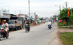 Lập lại trật tự hành lang lộ giới, đảm bảo 

an toàn giao thông dịp Lễ 30-4 và 1-5