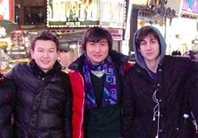 Giới chức Mỹ buộc tội 

ba đối tượng cản trở điều tra