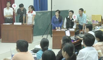 Tiếp thêm tình yêu với sử Việt