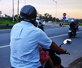 Không sử dụng điện thoại khi điều khiển phương tiện giao thông