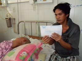 TRAO TIỀN TỪ THIỆN