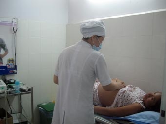 Mẹ nhiễm HIV có thể sinh con không nhiễm HIV