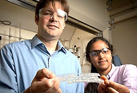 Polymer phát quang 

giúp phát hiện chất nổ