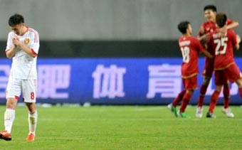 Nhìn người mà nghĩ đến ta