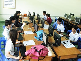 Lại “lép vế”...