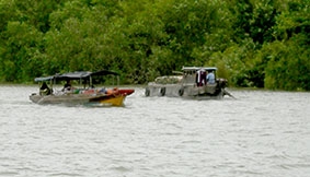 Tăng cường kiểm tra, đảm bảo an toàn giao thông thủy trong mùa mưa bão