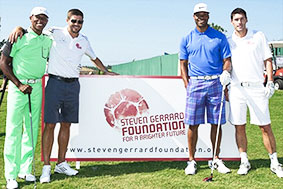 Steven Gerrard làm từ thiện