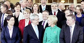 Kỷ lục “bóng hồng” 

trong nội các Úc