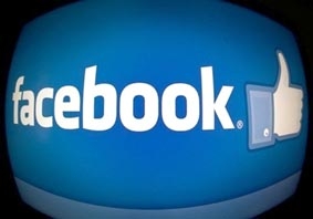 Bộ Ngoại giao Mỹ chi 630.000 USD để “câu” Like trên Facebook