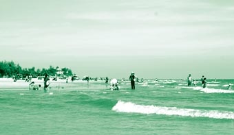 Đến biển Dinh Cô cuối tuần