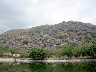 NGƯƠ&#768;I ANH HU&#768;NG VỚI TRẬN ĐÁNH Ở 
“NGO&#803;N ĐÔ&#768;I 2 TRIỆU ĐÔ LA”