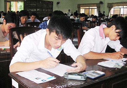 Hơn 49.500 thí sinh dự thi các môn thi đầu tiên