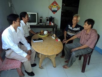 Gần dân
