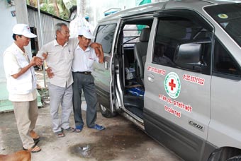 TĂNG CƯỜNG PHỐI HỢP TRONG XỬ LÝ
Y TẾ ĐỂ GIẢM THIỆT HẠI TAI NẠN GIAO THÔNG