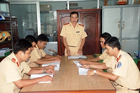 Cảnh sát giao thông không nhận hối lộ