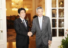 Nhật Bản thắt chặt quan hệ với ASEAN