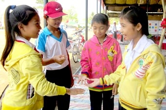 Lúng túng chuyện 
giáo dục  giới tính cho trẻ