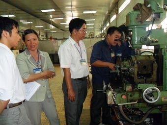 Hướng tới xây dựng trường 
đạt chuẩn chất lượng cao